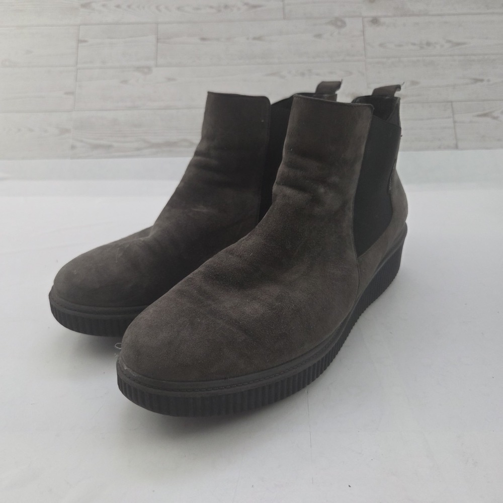 Mephisto Chelsea Boots Womens 9.5 Gray Suede Quiet Luxury Dark Academia